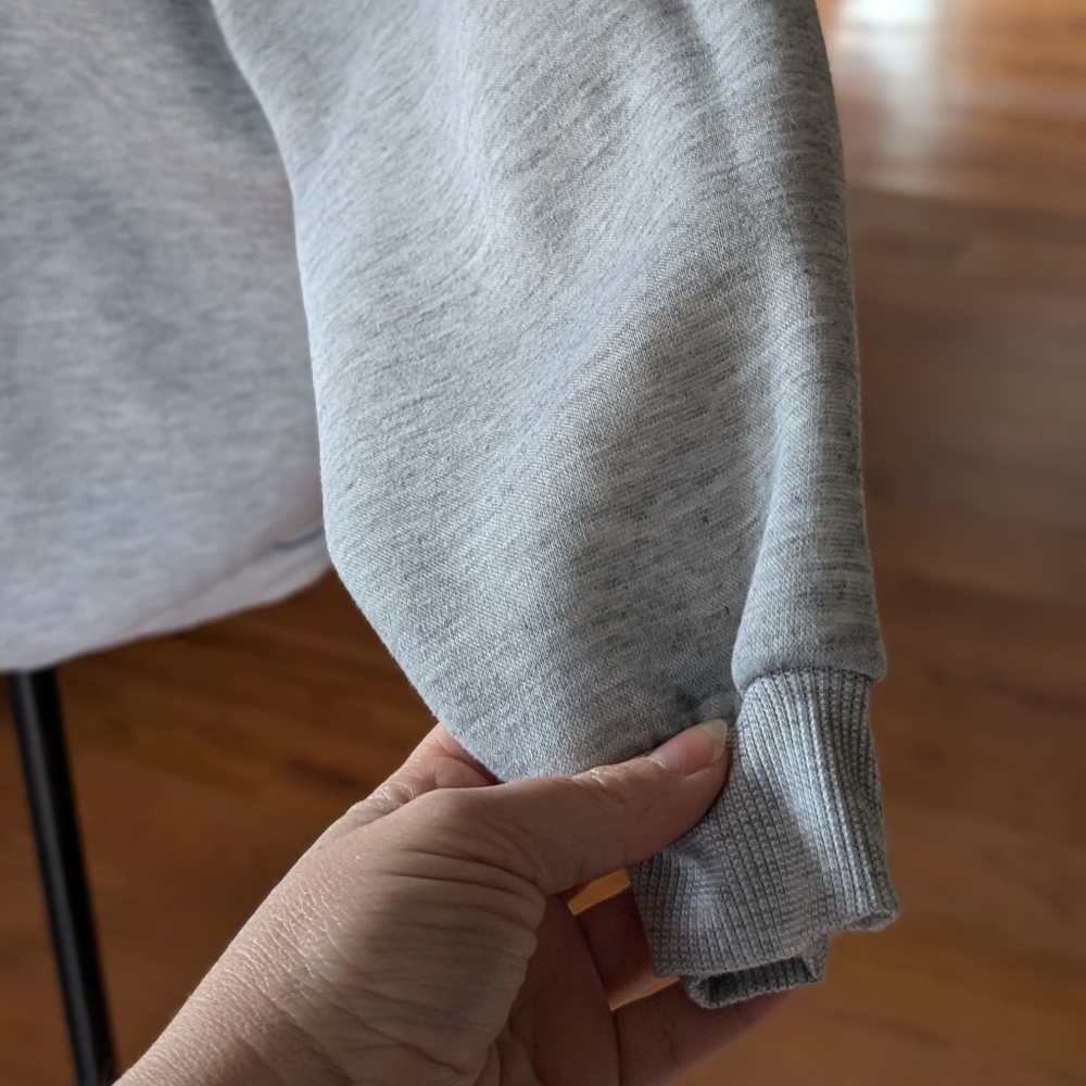 *FREE*  With Purchase Grey sweater - Picture 4 of 6